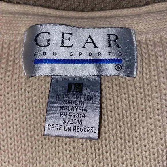 Harvard University 100% cotton button up sweater vest - Picture 5 of 6